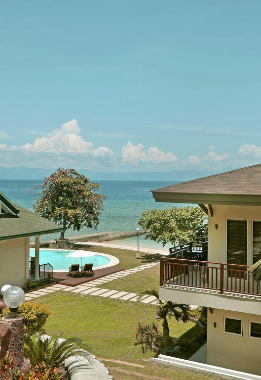 Allure Badian Beach Villa 외부 사진